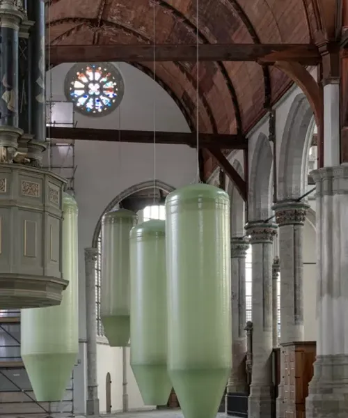 Polem silo's transformeren Oude Kerk Amsterdam tot kunstwerk